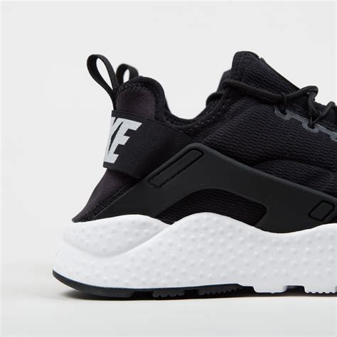 huarache run ultra black white